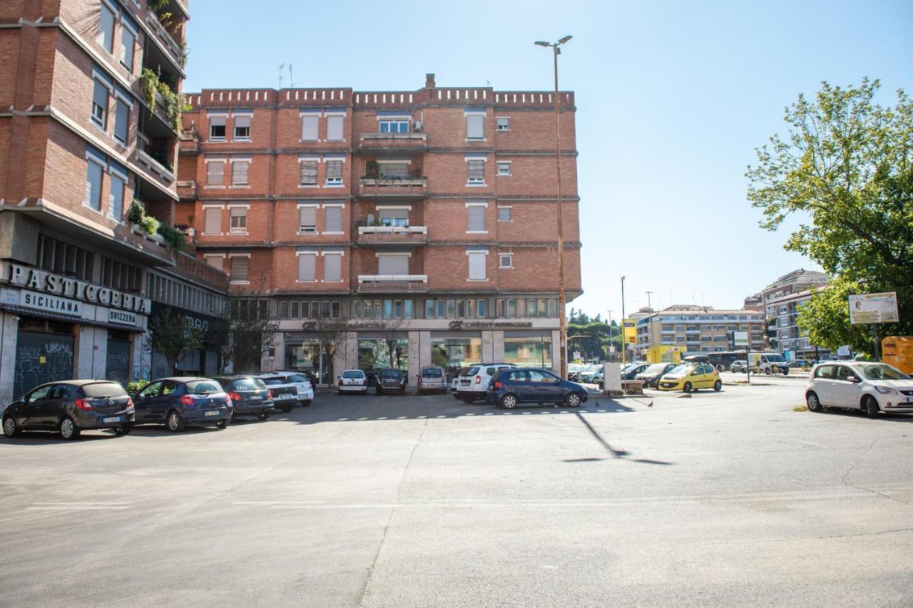Clover - 13 Piazza Pio XI Roma Exterior foto